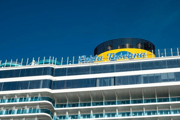 Explore Majestic British Cathedrals: Your Expert-Led UK Cruise Guide